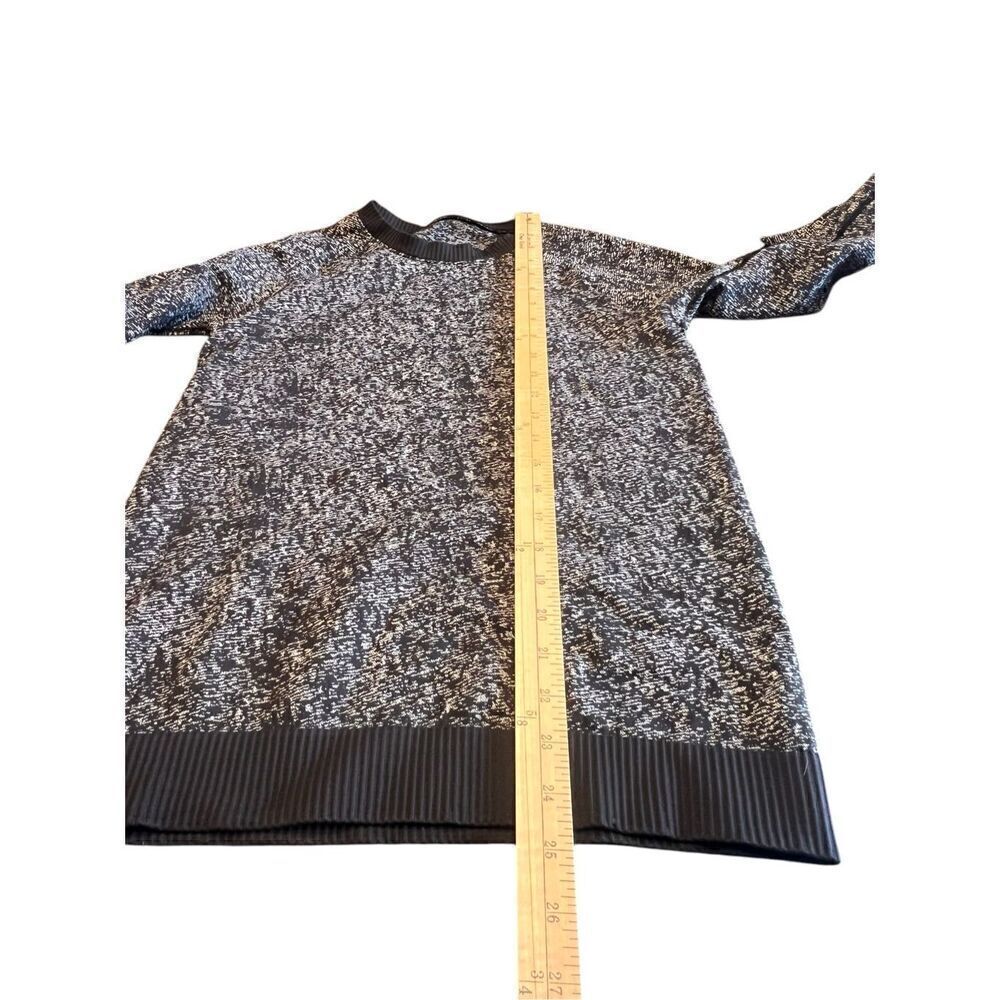 Lululemon S/M black gray marbled crew neck thumb holes long sleeve stretchy - Picture 7 of 9